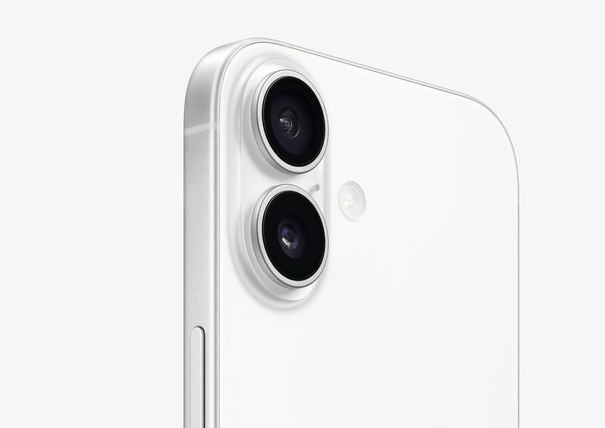 iPhone 17