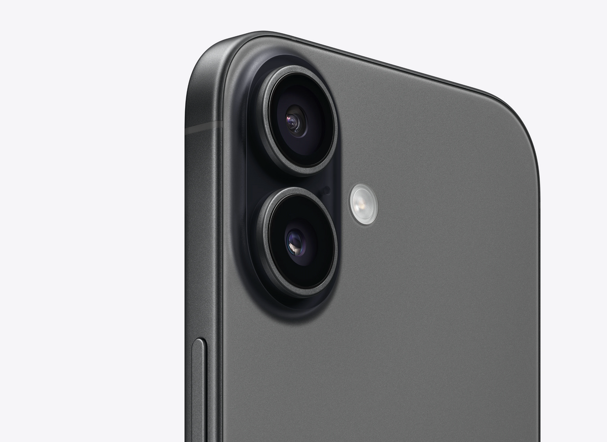 iPhone 17